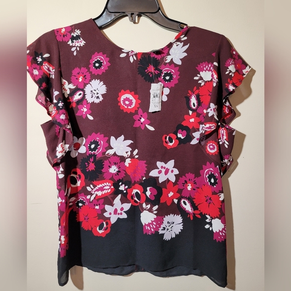 Ann Taylor Tops - Ann Taylor Sz. X-Small Wine/Red/Black/White Floral Top